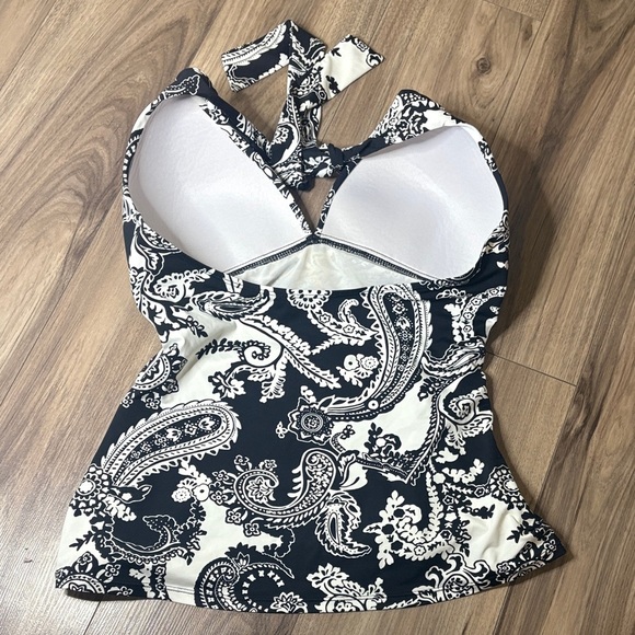 Lauren Ralph Lauren Black and White Floral Top - Picture 3 of 3